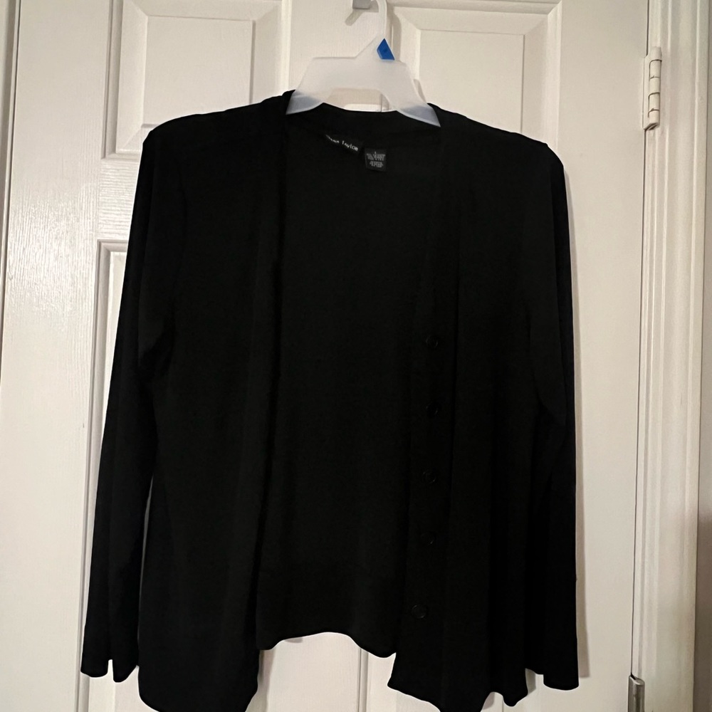 Women’s black sweater size large